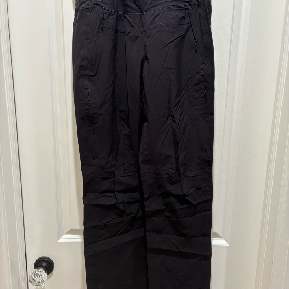 Lululemon Women’s Black Pants